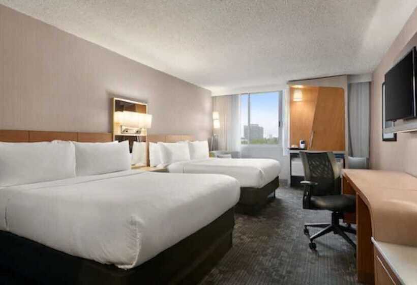 ２ダブルベッドのスタンダードルーム, Wyndham Garden At Niagara Falls