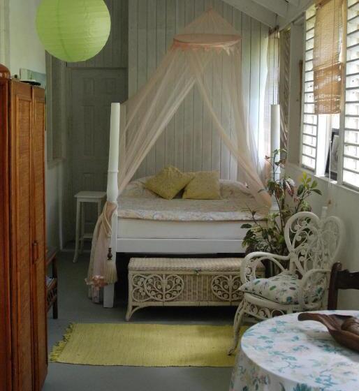 اتاق استاندارد, Charming Old World Apartment
