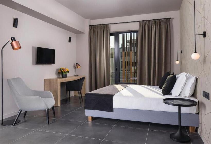 سوییت با چشم‌انداز دریا, Azur Suites
