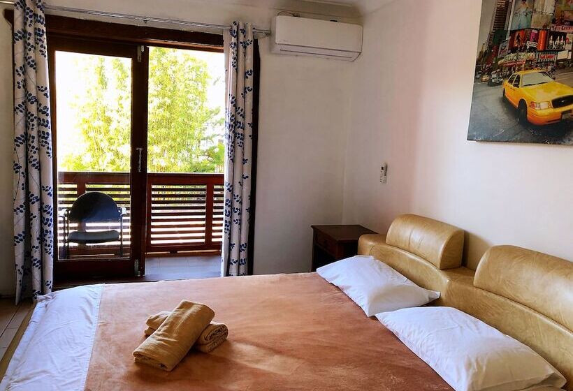 패밀리 룸, Central Jetty Motel