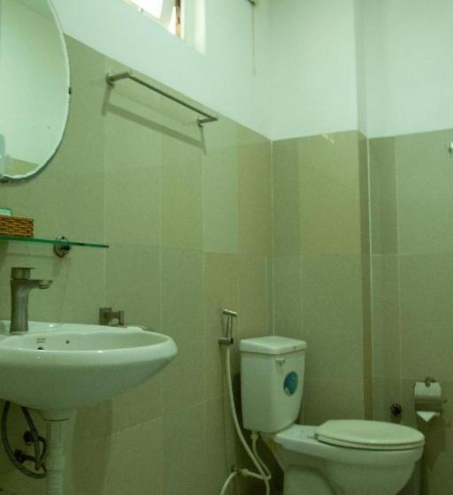 اتاق لوکس سه تخته, Nu Cuoi Mui Ne Hotel & Restaurant