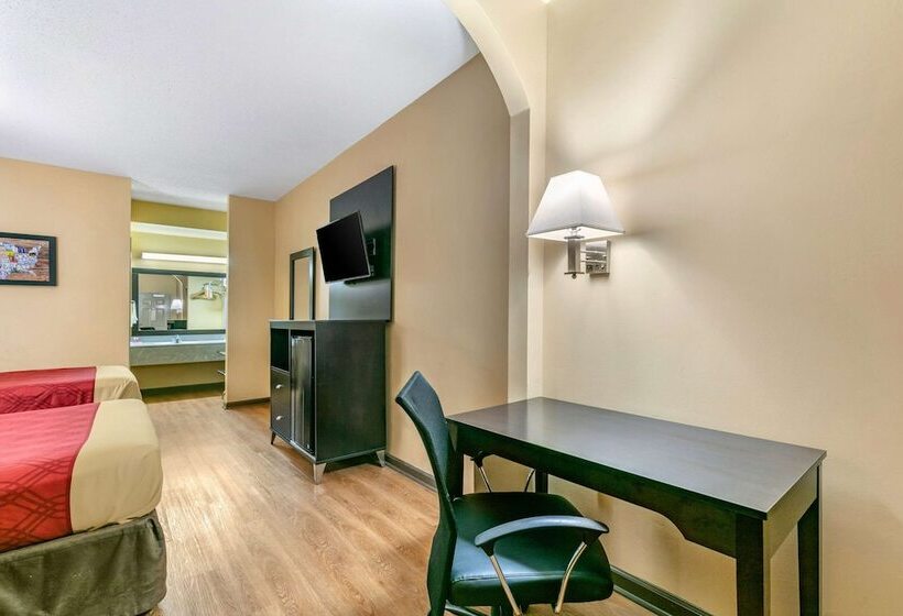 Cameră Standard 2 Paturi Duble, Econo Lodge