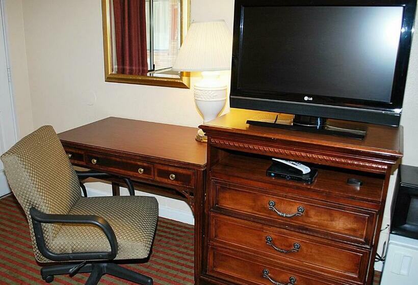 Стандартный Номер Кровать Кинг, Travelodge By Wyndham Klamath Falls