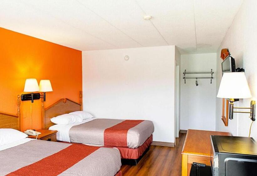 Четырехместный Номер Deluxe, Motel 6 Cincinnati, Oh