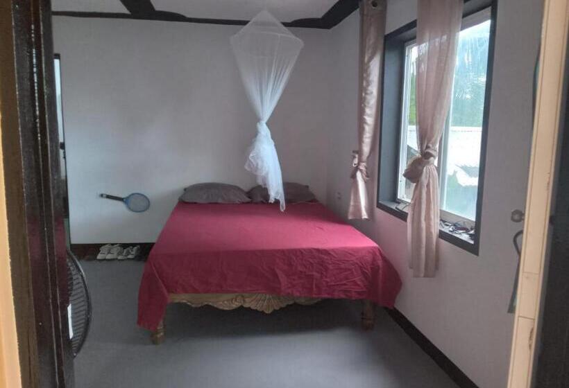 اتاق لوکس با بالکن و چشم‌انداز دریا, Port Antonio Brian S Beach House