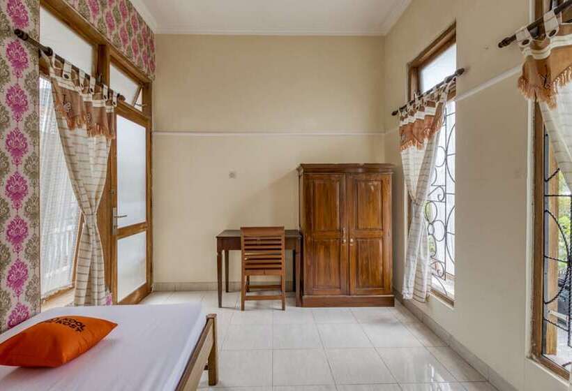 Номер Стандарт Индивидуальный, Koolkost Near Hartono Mall Yogyakarta