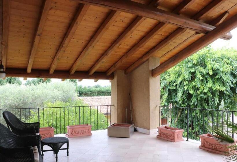 Полулюкс Одноместный с Террасой, Casale La Meridiana