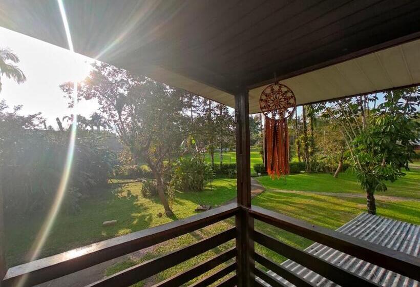 샬레, Pousada E Restaurante Dona Siroba