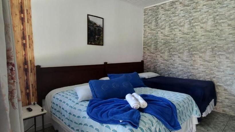 スタンダードトリプルルーム, Pousada E Restaurante Dona Siroba