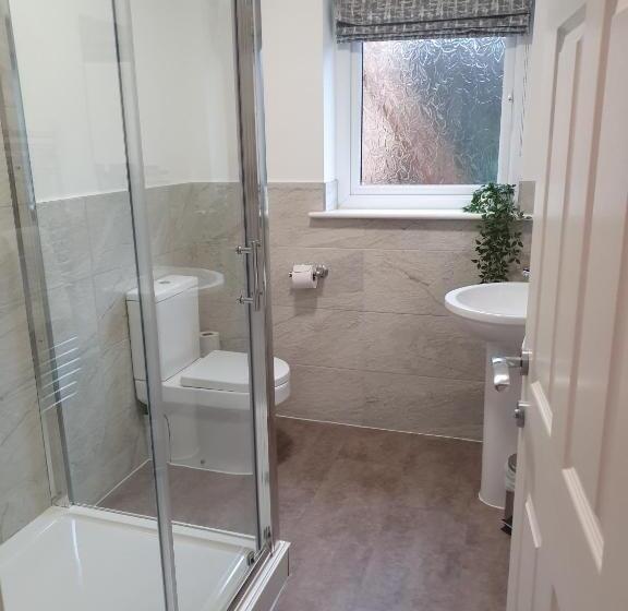 Номер Deluxe, Rooms At The Dressers Arms