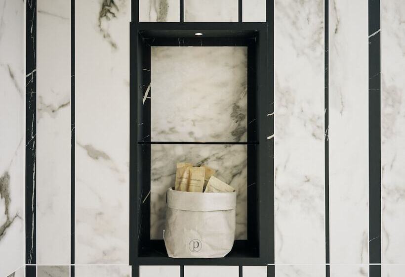 Номер Deluxe, Page8, Page Hotels