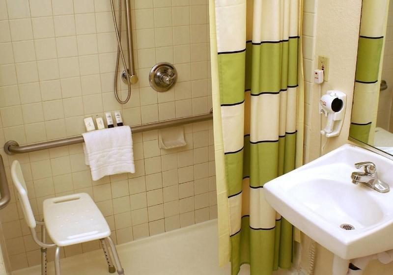 스탠다드 룸 킹사이즈 침대, Fairfield Inn & Suites Fredericksburg