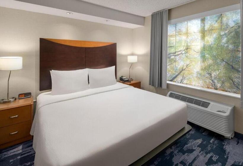 스탠다드 스튜디오 킹침대, Fairfield Inn & Suites Portland West Beaverton