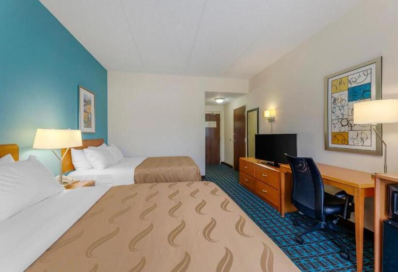 Четырехместный Номер Стандарт, Quality Inn & Suites Sandusky