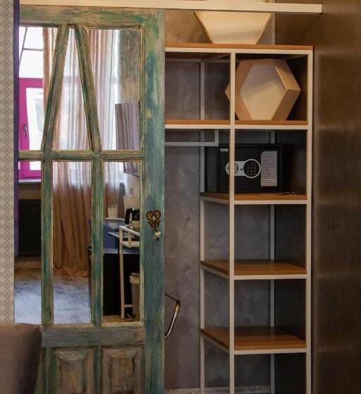 سوئیت با تخت بزرگ, Manna Boutique