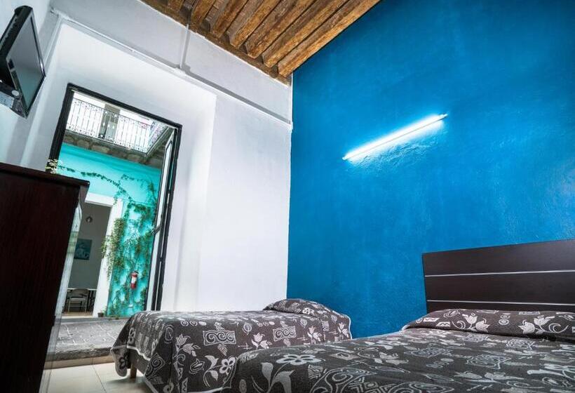 اتاق استاندارد سه نفره, Casona Poblana   Hostel
