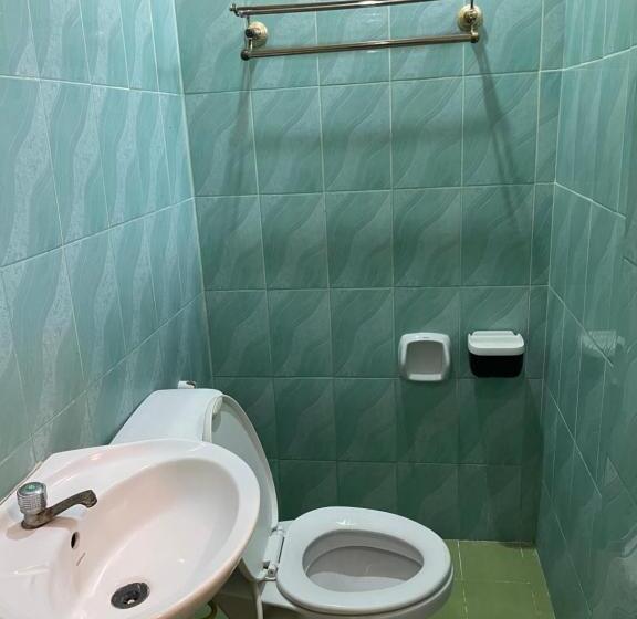 4인용 스탠다드 룸, Austrias Guest House