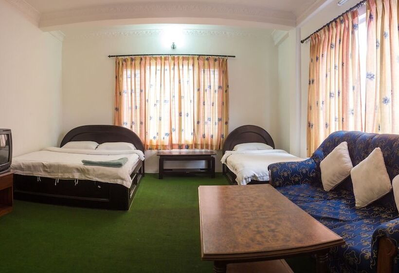 اتاق لوکس یک تخته, Giri Guest House