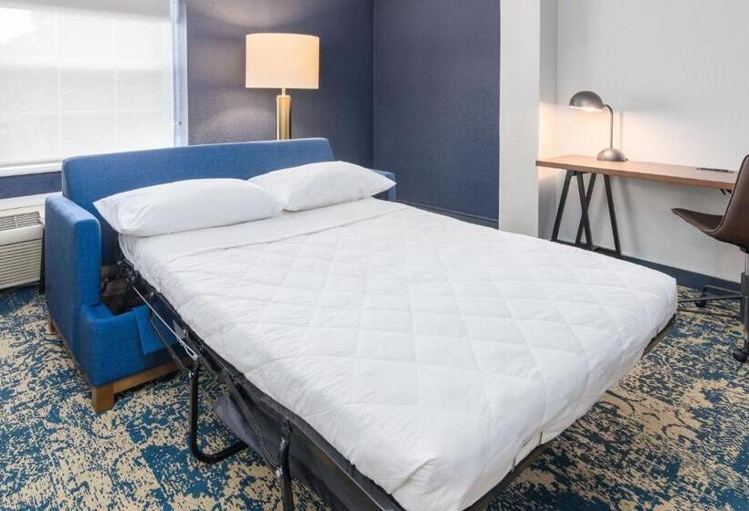 프리미엄 스튜디오, Four Points By Sheraton Eastham Cape Cod