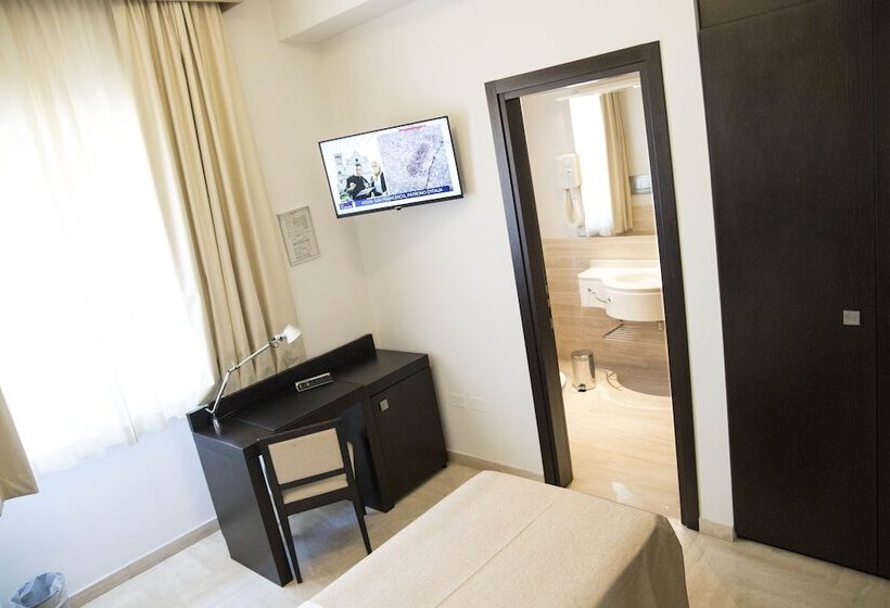اتاق استاندارد یک نفره, Albergo Cantiani