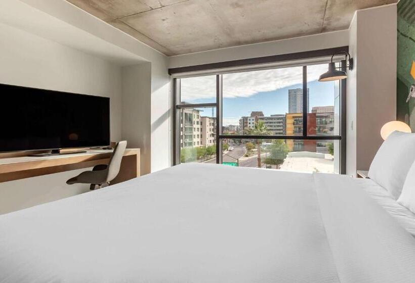 장애인을 위한 스위트, Cambria Downtown Phoenix Convention & Airport
