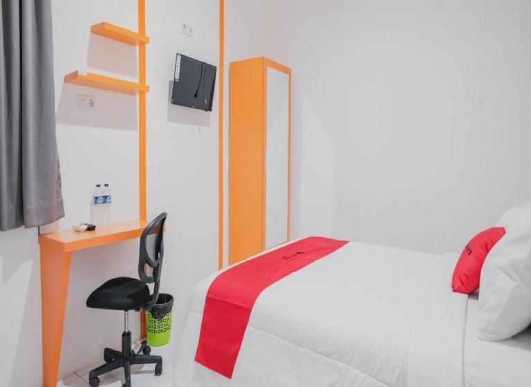 Номер Стандарт, Reddoorz @ Jalan Sukabangun 2 Palembang
