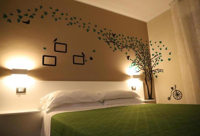 Quarto Estandar com Terraço, Tre Fontane
