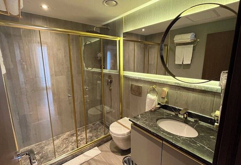 سوییت خانوادگی, Kings Cross Hotel Istanbul
