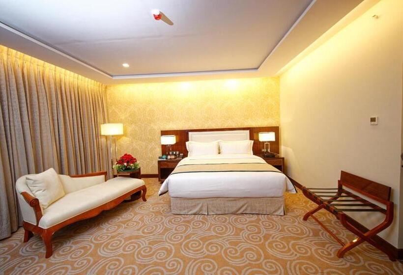 اتاق لوکس, Royal Swiss Lahore