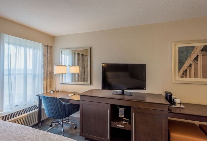 스탠다드 룸 더블 침대 2개, Hampton Inn & Suites Jackson Coliseum
