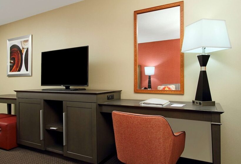 Номер Стандарт, Hampton Inn Columbusairport