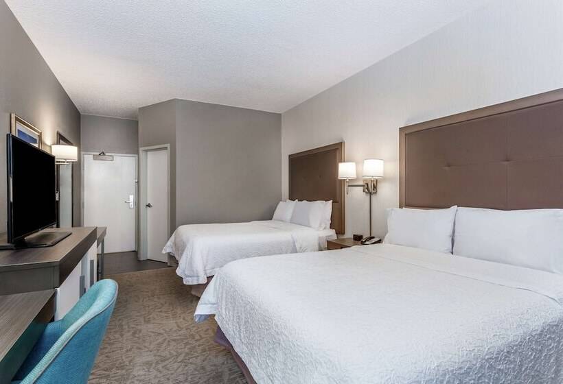 标准间, Hampton Inn Milwaukee Airport