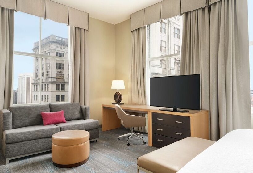 스탠다드 스튜디오 킹침대, Hampton Inn & Suites New Orleans Downtown