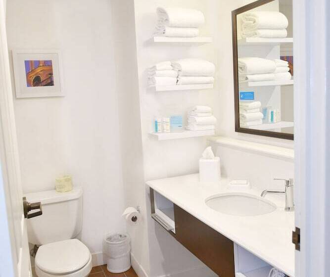 اتاق استاندارد با 2 تخت دوبل, Hampton Inn & Suites Bethlehem
