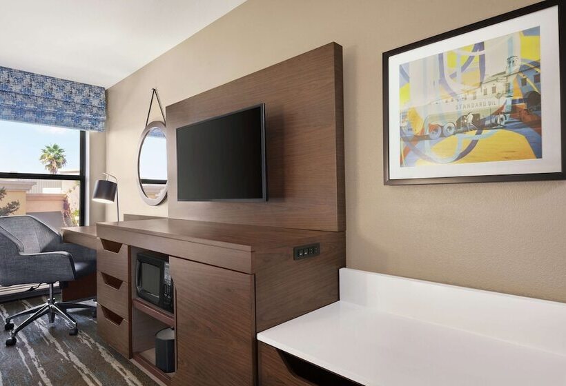 Номер Стандарт, Hampton Inn Tracy