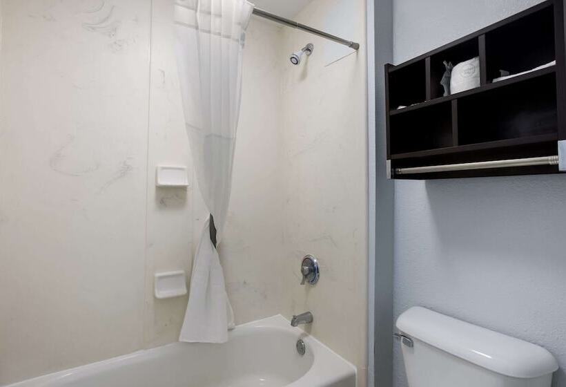 Номер Стандарт 2 Двуспальные Кровати, Suburban Studios Hinesville   Fort Stewart Area