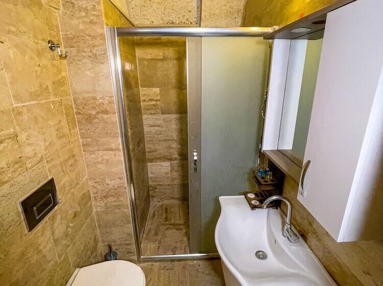 اتاق استاندارد, Heritage Cave Suites
