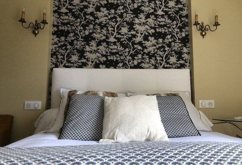 Номер Deluxe, Maison Blanche