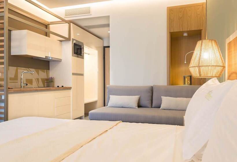 Студия Стандарт, Eco Green Residences & Suites