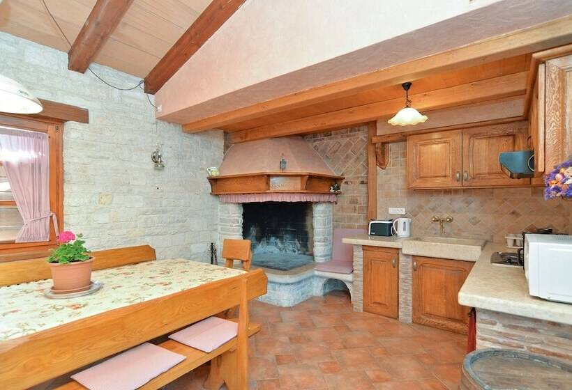 آپارتمان 1 خوابه, Apartments Valter 881