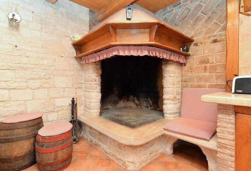 آپارتمان 1 خوابه, Apartments Valter 881
