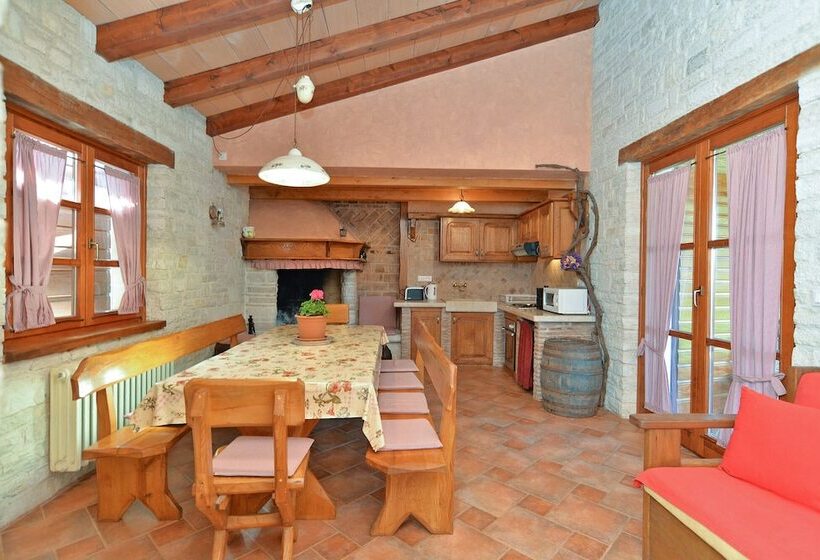 آپارتمان 1 خوابه, Apartments Valter 881