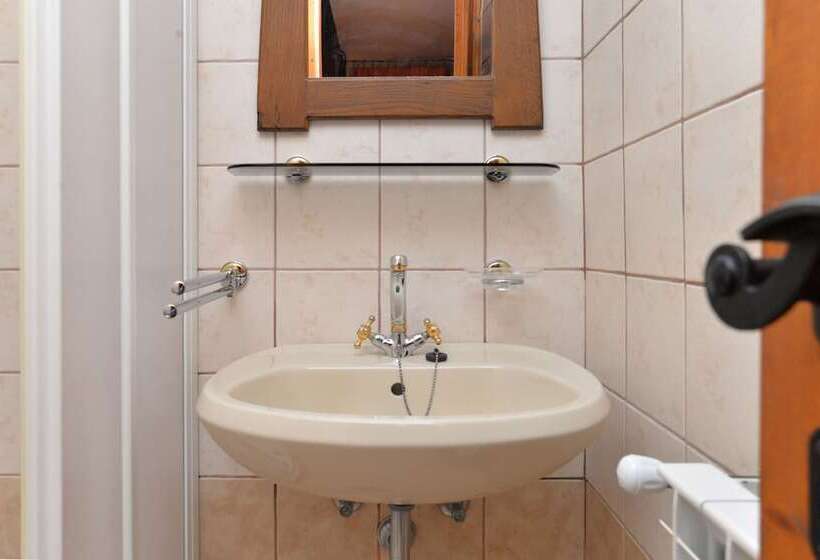 آپارتمان 1 خوابه, Apartments Valter 881