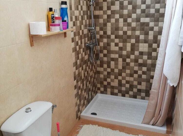 Номер Стандарт Четырехместный Совместный Санузел, Cabo De Palos Rooms