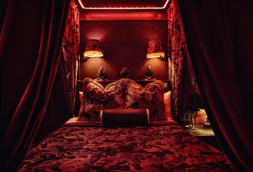 Classic Room, House Of Gods Royal Mile