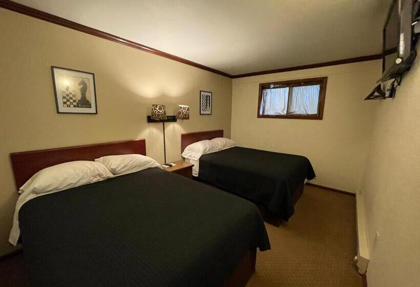 Люкс Повышенной Комфортности, Highland Court Motel