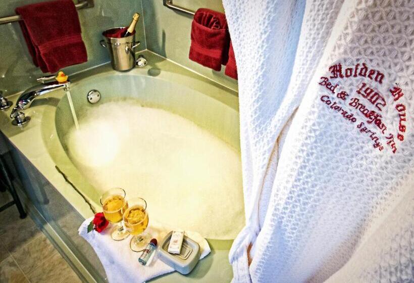 اتاق لوکس با تخت بزرگ, Holden House 1902 Bed & Breakfast Inn