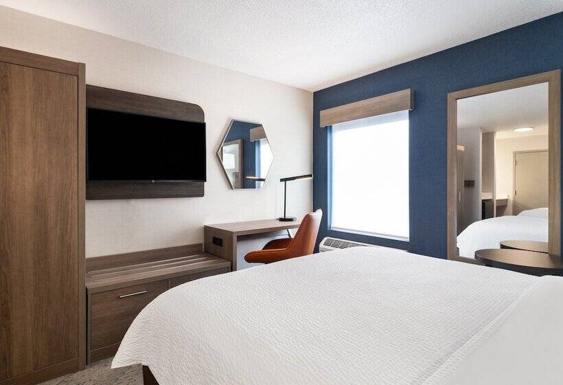 Номер Стандарт 2 Двуспальные Кровати, Holiday Inn Express Meadville , An Ihg