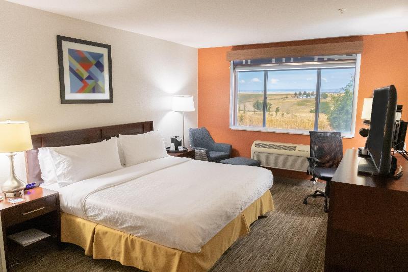 Номер Стандарт Кровать Кинг Адаптированный для Инвалидов, Holiday Inn Express Pendleton, An Ihg