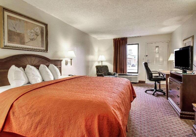 스탠다드 룸 킹사이즈 침대, Quality Inn & Suites